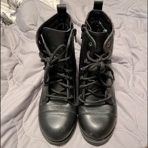 Girl’s black combat boots from Wonder Nation